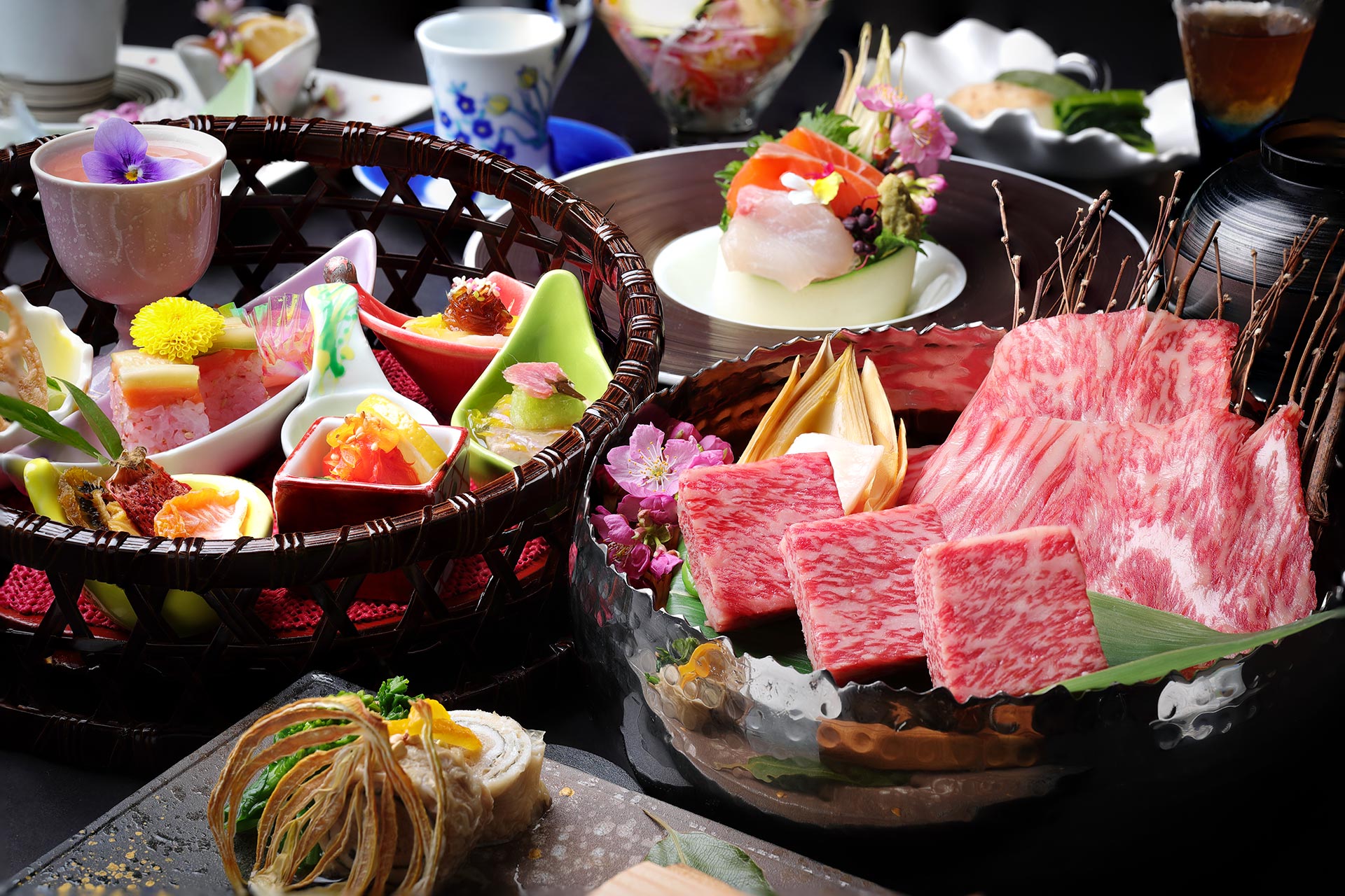 太陽と大地の聖地温泉を、かけ流しで。